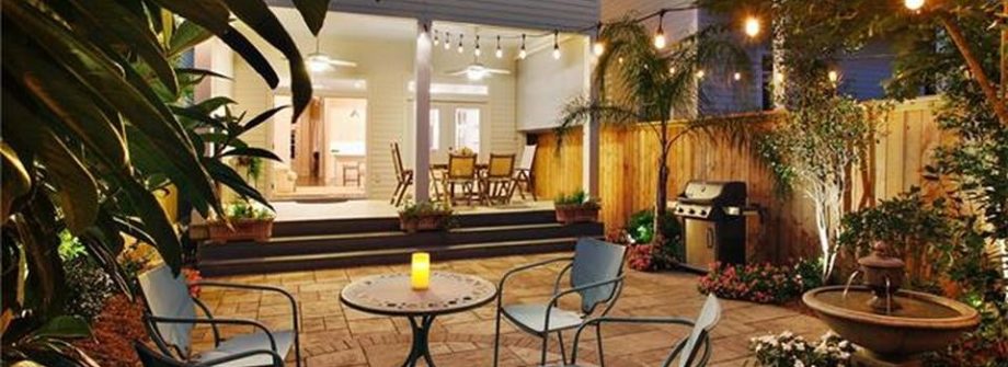 outdoor dining room at night new orleans